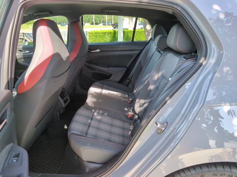 Used 2025 Volkswagen Golf S FWD image 29