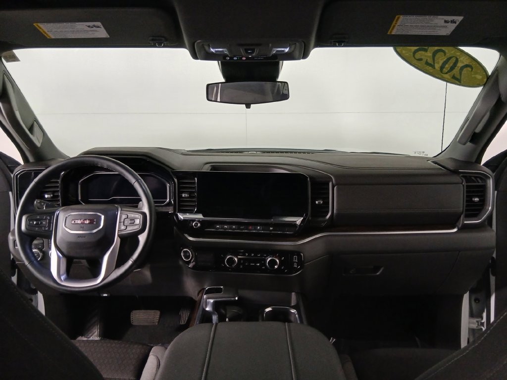 Certified 2025 GMC Sierra 1500 Elevation w/ Preferred Package AWD/4WD image 10