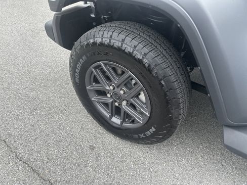 New 2024 Jeep Wrangler Unlimited Sport image 11