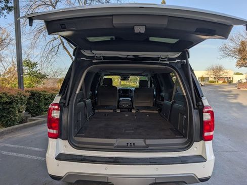 Used 2020 Ford Expedition Max XLT w/ Equipment Group 202A image 6