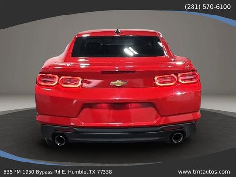 Used 2022 Chevrolet Camaro LT RWD image 8
