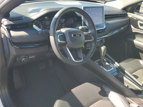 Used 2022 Jeep Compass Altitude w/ Sun and Sound Group image 20