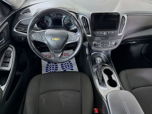 Used 2021 Chevrolet Malibu LT w/ Redline Edition FWD image 3