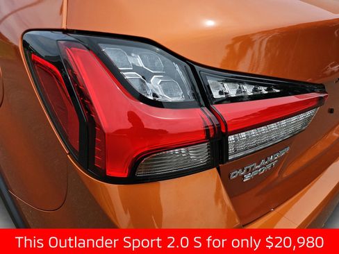 Used 2025 Mitsubishi Outlander Sport AWD image 20
