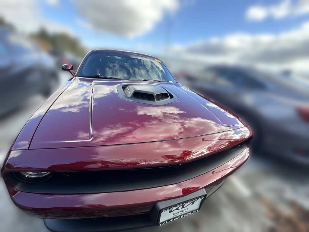 Used 2018 Dodge Challenger R/T Scat Pack RWD image 2