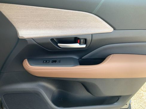 New 2026 Toyota Grand Highlander AWD image 21