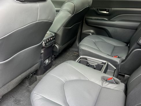 New 2026 Toyota Grand Highlander AWD Hybrid image 10