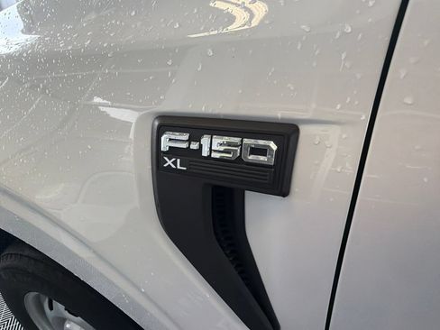 Used 2022 Ford F150 XL RWD image 9