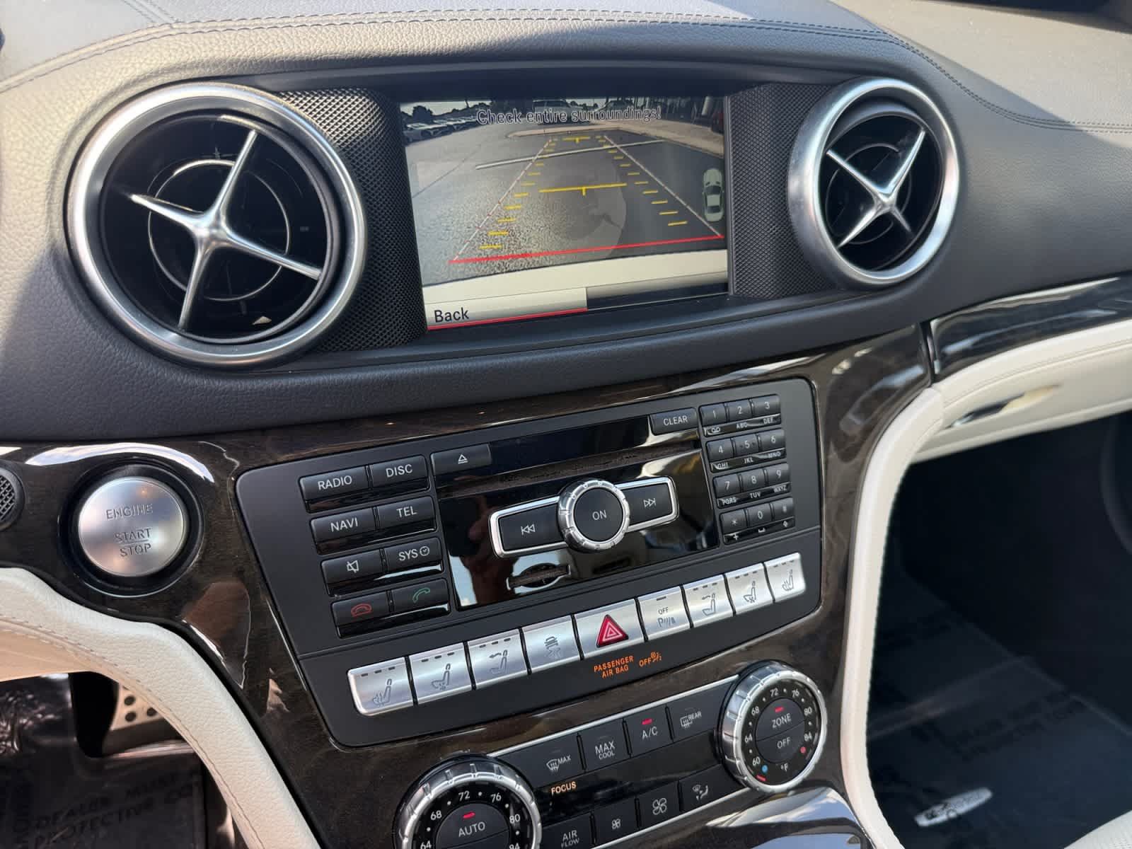 Used 2015 Mercedes-Benz SL 550 image 15