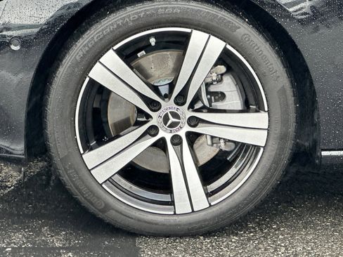 Certified 2025 Mercedes-Benz C 300 Sedan image 31