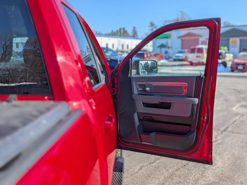 Used 2019 RAM 1500 Classic Warlock image 39