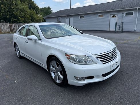 Used 2012 Lexus LS 460 w/ Comfort Pkg RWD image 3