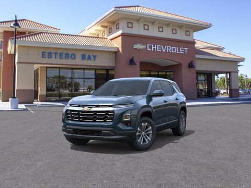 New 2026 Chevrolet Equinox LT FWD image 32