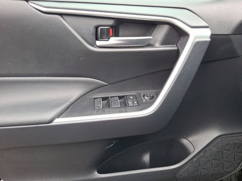 Certified 2025 Toyota RAV4 XLE image 13