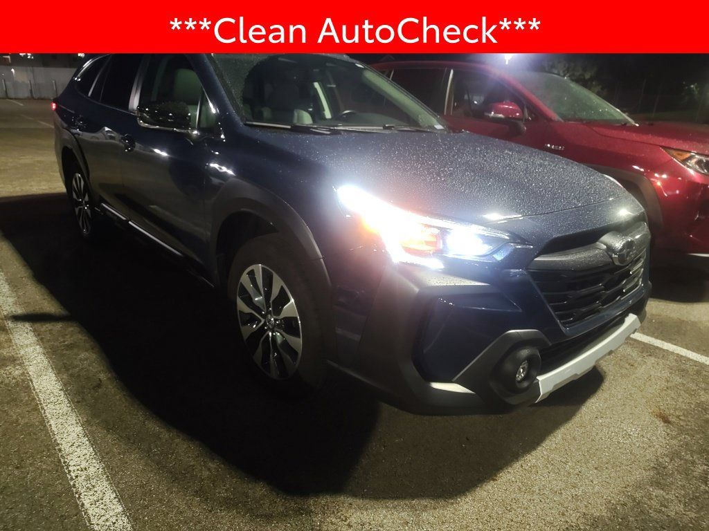 Used 2025 Subaru Outback Limited AWD/4WD image 3
