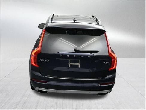 Used 2017 Volvo XC90 T6 Momentum w/ Vision Package AWD/4WD image 17
