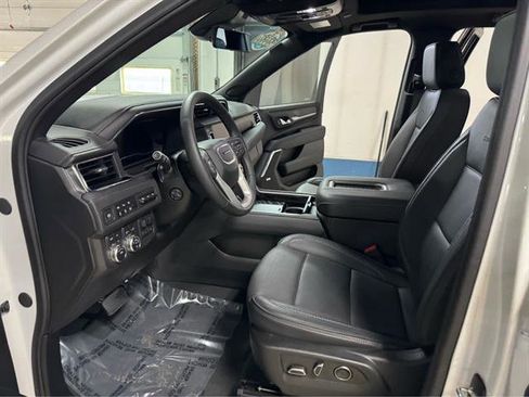 Certified 2024 GMC Yukon Denali w/ Max Trailering Package AWD/4WD image 16