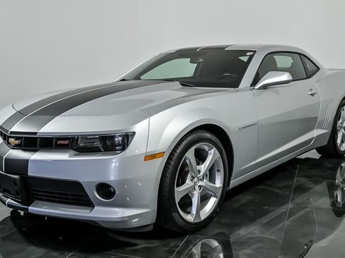 Used 2015 Chevrolet Camaro LT w/ RS Package RWD image 5