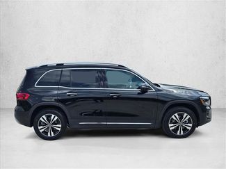 Certified 2025 Mercedes-Benz GLB 250 video 4