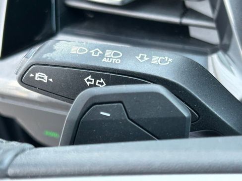 Used 2023 Audi Q4 e-tron Premium Plus w/ Premium Plus image 24