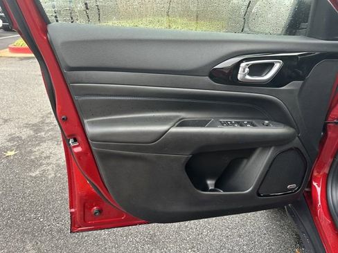 New 2026 Jeep Compass Limited image 10