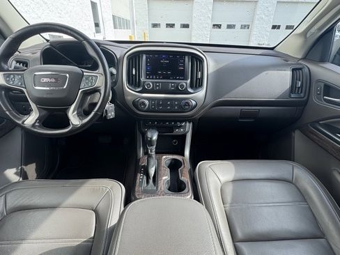 Used 2022 GMC Canyon Denali image 12