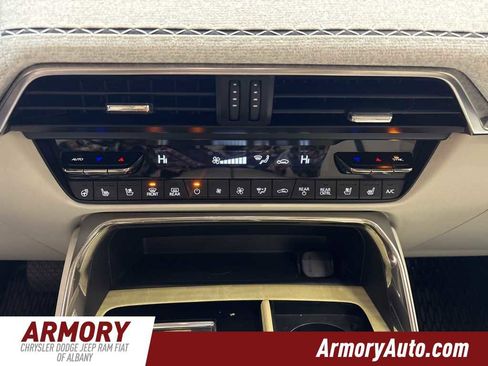 Used 2024 MAZDA CX-90 3.3 Turbo S w/ Premium Plus image 17