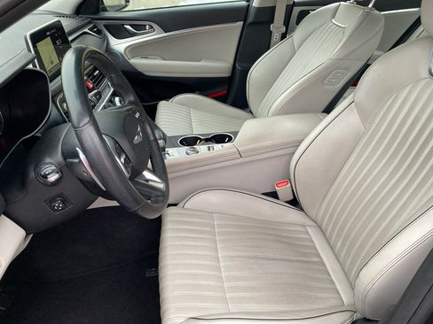 Used 2020 Genesis G70 2.0T w/ Elite Package image 7