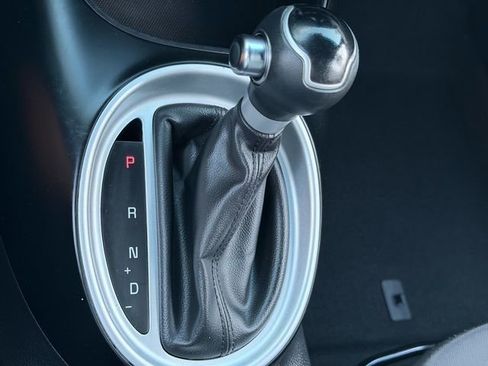 Used 2019 Kia Soul FWD image 24