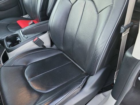 Certified 2019 Chrysler Pacifica Limited image 19
