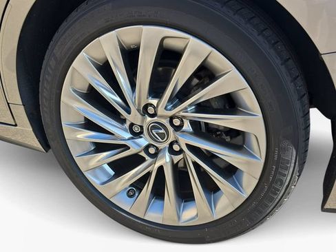 Used 2021 Lexus ES 350 w/ Accessory Package 2 FWD image 9