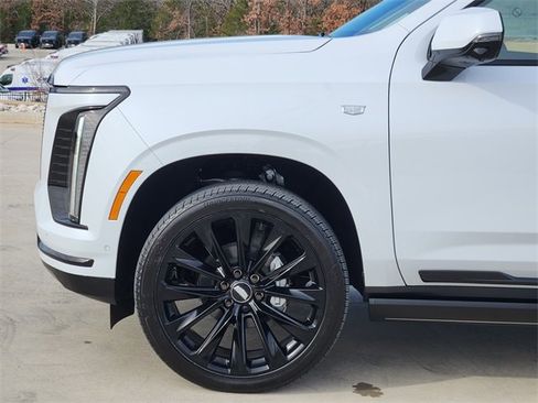 New 2026 Cadillac Escalade Platinum Sport w/ LPO, ONYX Package image 8