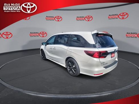Used 2024 Honda Odyssey Sport image 6