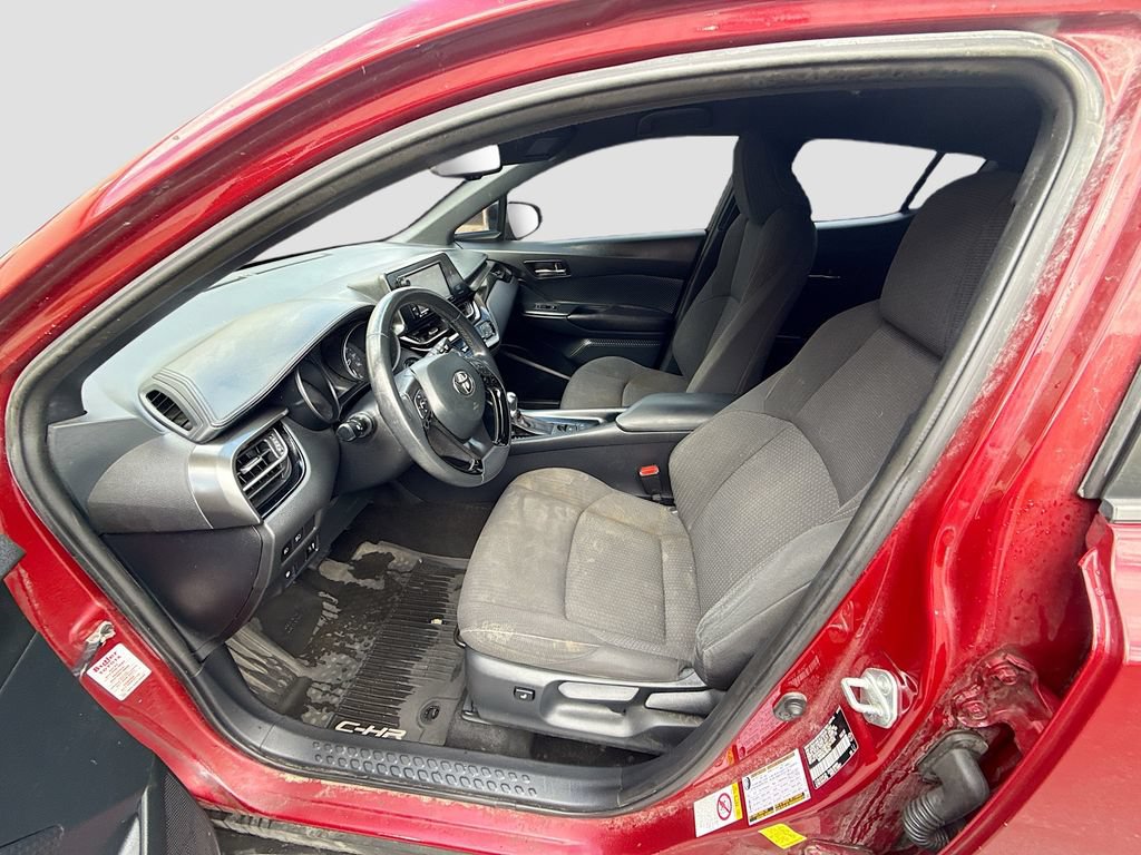 Used 2018 Toyota C-HR XLE FWD image 20