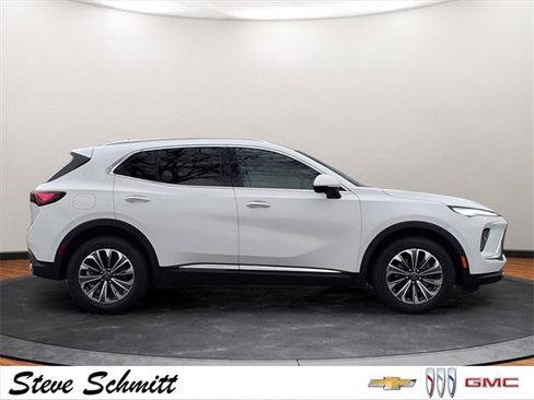 Used 2025 Buick Envision Preferred image 27