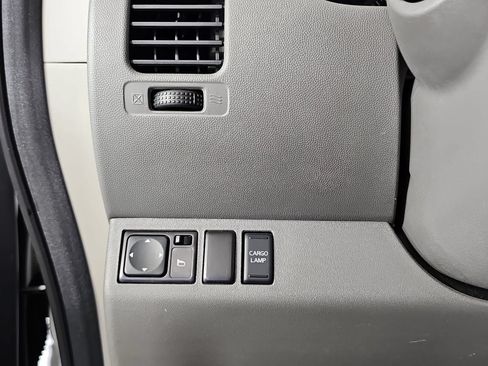Used 2013 Nissan Frontier SV w/ SV Value Truck Pkg RWD image 22