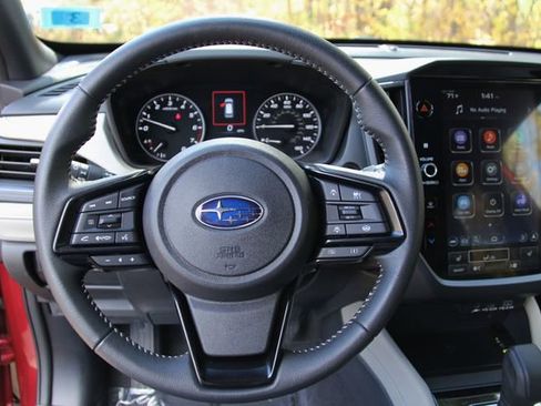 Used 2025 Subaru Forester Premium AWD/4WD image 18