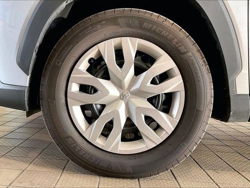 Used 2026 Toyota Corolla Cross L FWD image 29