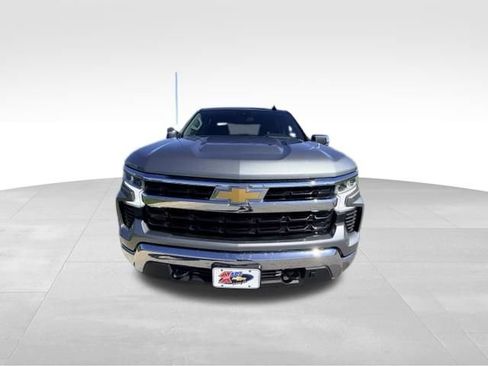 Certified 2023 Chevrolet Silverado 1500 LT w/ Z71 Off-Road Package AWD/4WD image 3