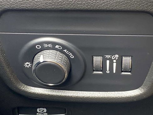 Certified 2023 Jeep Grand Cherokee Laredo X AWD/4WD image 20