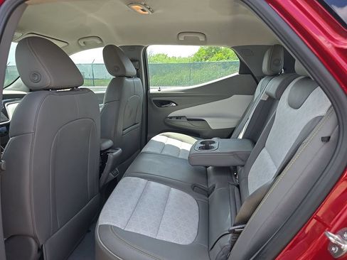Used 2022 Chevrolet Bolt EUV Premier FWD image 4