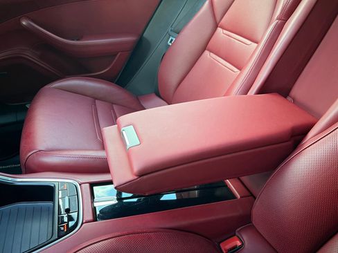 Used 2018 Porsche Panamera 4S image 50