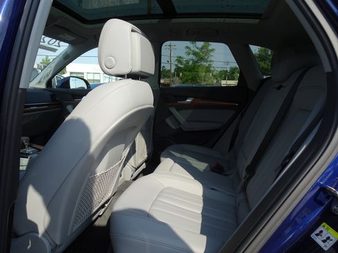Certified 2023 Audi Q5 2.0T Premium Plus w/ Premium Plus Package AWD/4WD image 11
