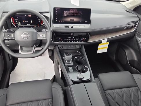 New 2026 Nissan Rogue Platinum w/ Platinum Premium Package AWD/4WD image 8