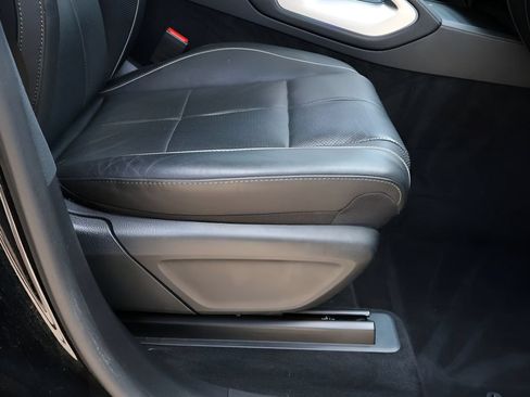 Certified 2022 Mercedes-Benz GLS 450 4MATIC image 10