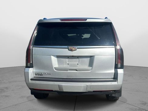 Used 2017 Cadillac Escalade 4WD image 5