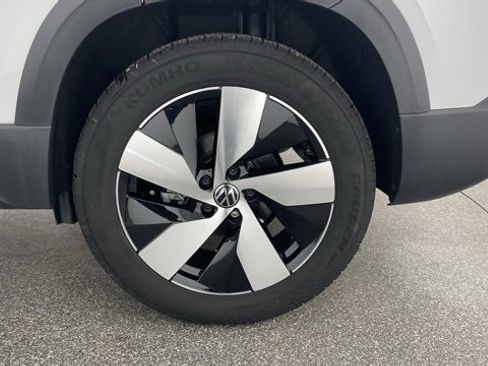 Used 2024 Volkswagen Taos S image 49