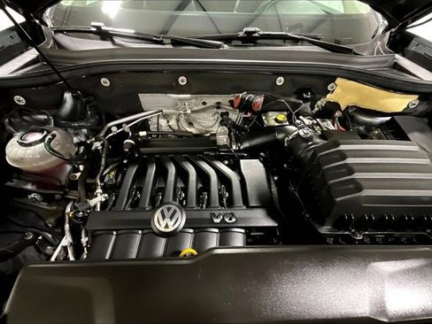 Used 2021 Volkswagen Atlas SEL Premium image 10