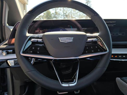 New 2026 Cadillac Optiq Luxury 2 AWD/4WD image 40