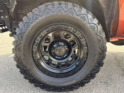 Used 2005 Toyota Tacoma 4x4 Access Cab image 11
